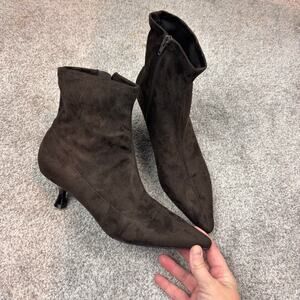 New! UnisaBrown Faux Suede Kitten Heel Booties size 8.5
